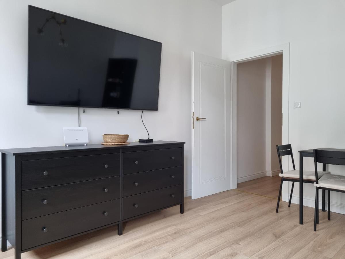 Appartamento Apartament W Kamienicy Poznań Esterno foto
